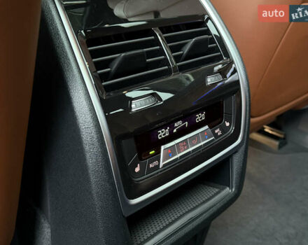 Сірий БМВ X7, об'ємом двигуна 4.39 л та пробігом 52 тис. км за 128000 $, фото 26 на Automoto.ua