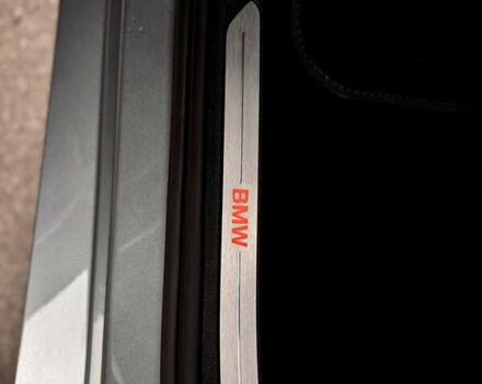 Серый БМВ X7, объемом двигателя 3 л и пробегом 63 тыс. км за 91000 $, фото 37 на Automoto.ua