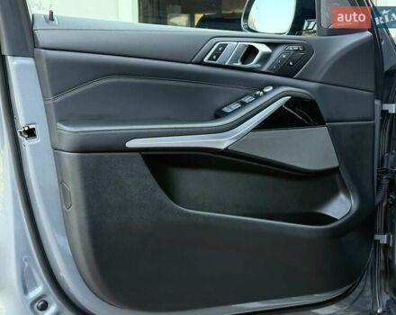 Серый БМВ X7, объемом двигателя 2.99 л и пробегом 99 тыс. км за 110900 $, фото 30 на Automoto.ua