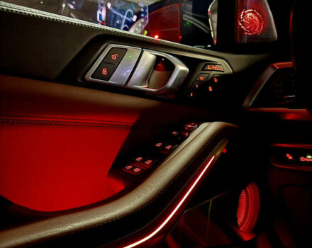 Серый БМВ X7, объемом двигателя 4.39 л и пробегом 45 тыс. км за 139900 $, фото 36 на Automoto.ua