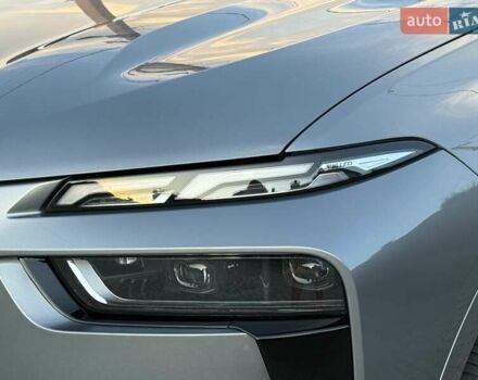 Серый БМВ X7, объемом двигателя 2.99 л и пробегом 99 тыс. км за 110900 $, фото 2 на Automoto.ua