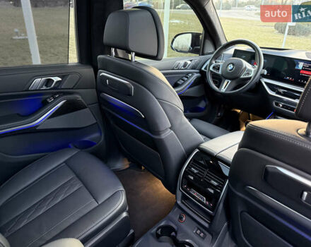 Серый БМВ X7, объемом двигателя 4.4 л и пробегом 9 тыс. км за 115000 $, фото 34 на Automoto.ua