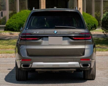 Серый БМВ X7, объемом двигателя 3 л и пробегом 25 тыс. км за 50000 $, фото 5 на Automoto.ua