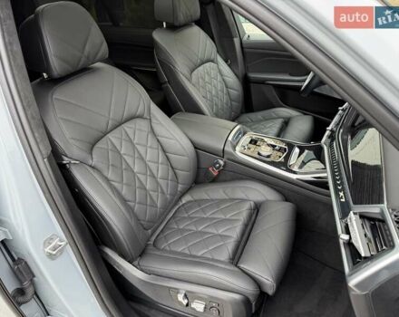 Серый БМВ X7, объемом двигателя 3 л и пробегом 16 тыс. км за 112800 $, фото 64 на Automoto.ua
