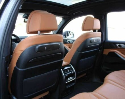 Серый БМВ X7, объемом двигателя 3 л и пробегом 18 тыс. км за 66000 $, фото 14 на Automoto.ua