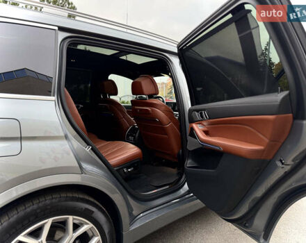 Серый БМВ X7, объемом двигателя 3 л и пробегом 63 тыс. км за 91000 $, фото 52 на Automoto.ua