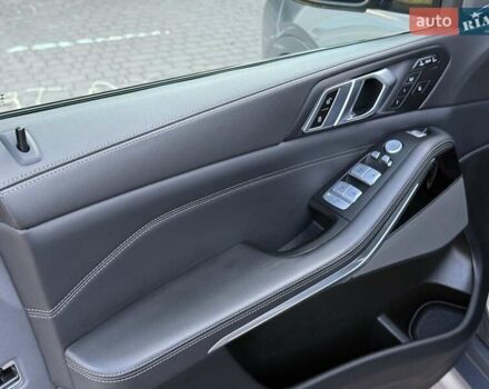 Серый БМВ X7, объемом двигателя 2.99 л и пробегом 99 тыс. км за 110900 $, фото 31 на Automoto.ua