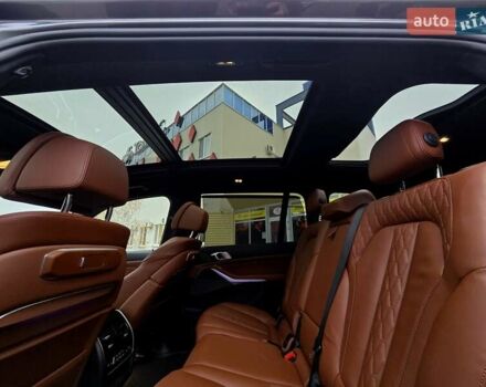 Серый БМВ X7, объемом двигателя 3 л и пробегом 63 тыс. км за 91000 $, фото 89 на Automoto.ua