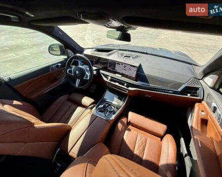 Серый БМВ X7, объемом двигателя 4.39 л и пробегом 34 тыс. км за 139900 $, фото 33 на Automoto.ua