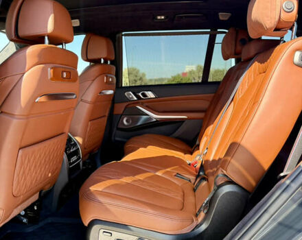 Серый БМВ X7, объемом двигателя 4.39 л и пробегом 34 тыс. км за 139900 $, фото 23 на Automoto.ua