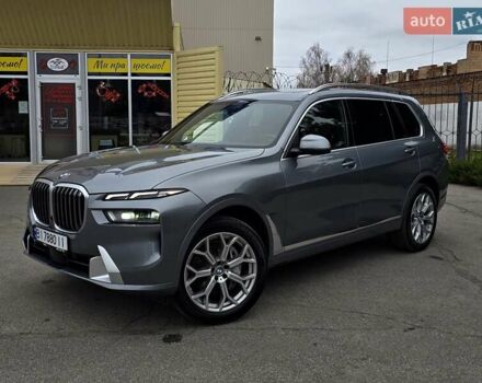 Серый БМВ X7, объемом двигателя 3 л и пробегом 63 тыс. км за 91000 $, фото 1 на Automoto.ua