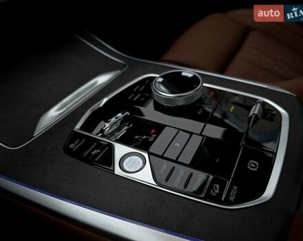 Серый БМВ X7, объемом двигателя 3 л и пробегом 63 тыс. км за 91000 $, фото 66 на Automoto.ua