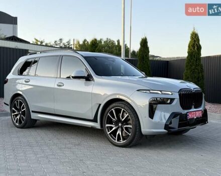 Серый БМВ X7, объемом двигателя 3 л и пробегом 43 тыс. км за 105000 $, фото 5 на Automoto.ua