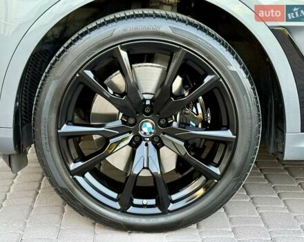 Серый БМВ X7, объемом двигателя 2.99 л и пробегом 99 тыс. км за 110900 $, фото 105 на Automoto.ua