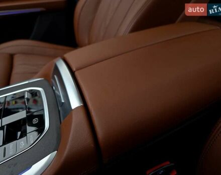 Серый БМВ X7, объемом двигателя 3 л и пробегом 63 тыс. км за 91000 $, фото 64 на Automoto.ua