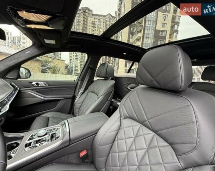 Серый БМВ X7, объемом двигателя 3 л и пробегом 26 тыс. км за 119000 $, фото 24 на Automoto.ua