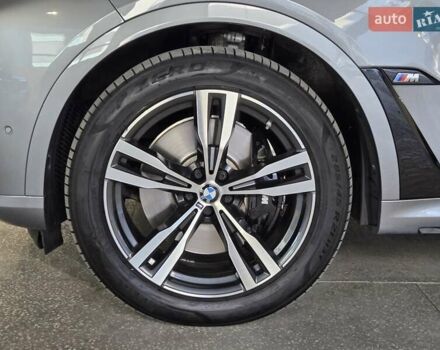 Серый БМВ X7, объемом двигателя 4.4 л и пробегом 70 тыс. км за 134999 $, фото 6 на Automoto.ua