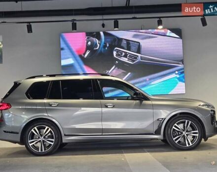 Серый БМВ X7, объемом двигателя 4.4 л и пробегом 70 тыс. км за 134999 $, фото 2 на Automoto.ua