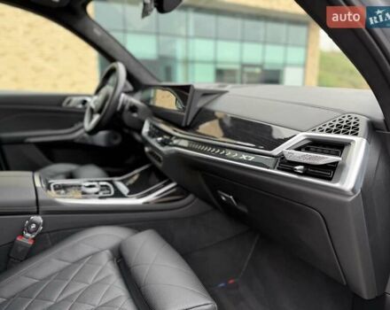 Серый БМВ X7, объемом двигателя 3 л и пробегом 16 тыс. км за 112800 $, фото 51 на Automoto.ua