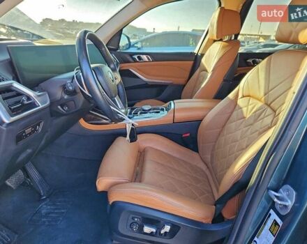 Серый БМВ X7, объемом двигателя 3 л и пробегом 85 тыс. км за 44000 $, фото 6 на Automoto.ua