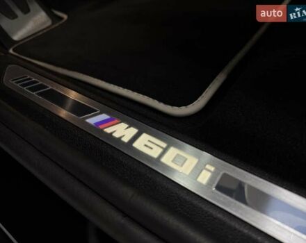 Серый БМВ X7, объемом двигателя 4.39 л и пробегом 39 тыс. км за 170000 $, фото 16 на Automoto.ua