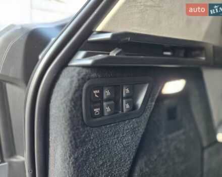 Серый БМВ X7, объемом двигателя 4.4 л и пробегом 70 тыс. км за 134999 $, фото 30 на Automoto.ua