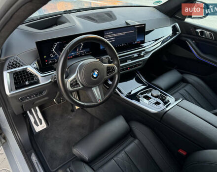 Серый БМВ X7, объемом двигателя 2.99 л и пробегом 86 тыс. км за 119000 $, фото 7 на Automoto.ua