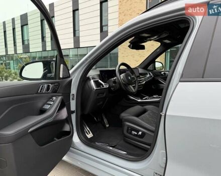 Серый БМВ X7, объемом двигателя 3 л и пробегом 16 тыс. км за 112800 $, фото 59 на Automoto.ua