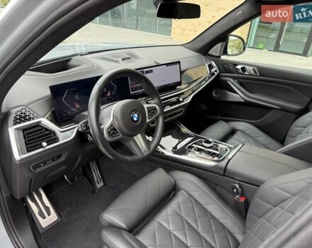 Серый БМВ X7, объемом двигателя 3 л и пробегом 16 тыс. км за 112800 $, фото 48 на Automoto.ua