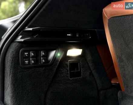 Серый БМВ X7, объемом двигателя 3 л и пробегом 63 тыс. км за 91000 $, фото 103 на Automoto.ua