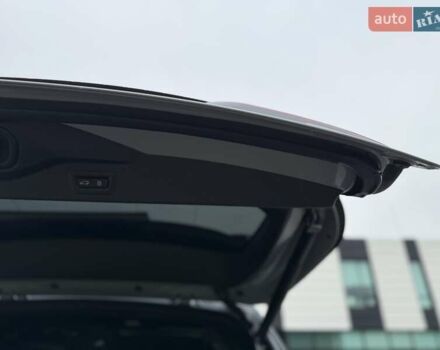 Серый БМВ X7, объемом двигателя 3 л и пробегом 16 тыс. км за 108800 $, фото 30 на Automoto.ua