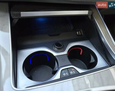 Серый БМВ X7, объемом двигателя 4.4 л и пробегом 70 тыс. км за 134999 $, фото 19 на Automoto.ua