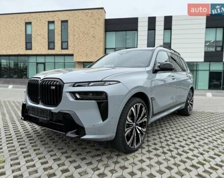 Серый БМВ X7, объемом двигателя 3 л и пробегом 16 тыс. км за 108800 $, фото 1 на Automoto.ua