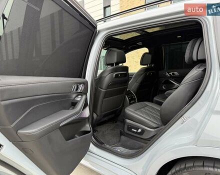 Серый БМВ X7, объемом двигателя 3 л и пробегом 16 тыс. км за 108800 $, фото 60 на Automoto.ua
