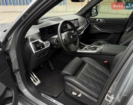 Серый БМВ X7, объемом двигателя 3 л и пробегом 26 тыс. км за 119000 $, фото 22 на Automoto.ua