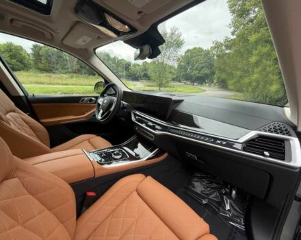 Серый БМВ X7, объемом двигателя 3 л и пробегом 19 тыс. км за 46200 $, фото 15 на Automoto.ua