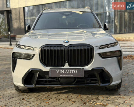 Серый БМВ X7, объемом двигателя 2.99 л и пробегом 82 тыс. км за 119000 $, фото 1 на Automoto.ua