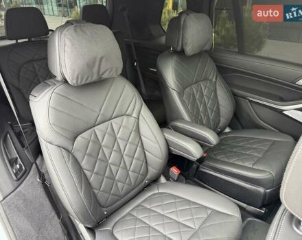 Серый БМВ X7, объемом двигателя 3 л и пробегом 16 тыс. км за 108800 $, фото 58 на Automoto.ua