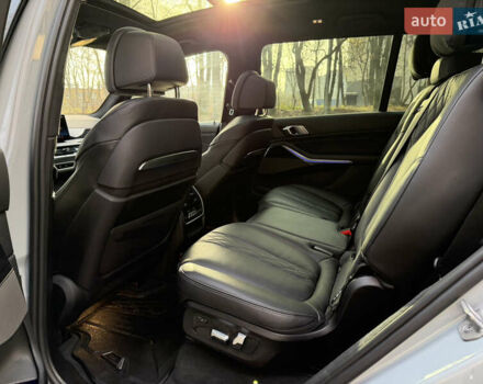 Серый БМВ X7, объемом двигателя 2.99 л и пробегом 82 тыс. км за 119000 $, фото 35 на Automoto.ua