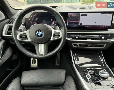 Серый БМВ X7, объемом двигателя 3 л и пробегом 16 тыс. км за 108800 $, фото 39 на Automoto.ua