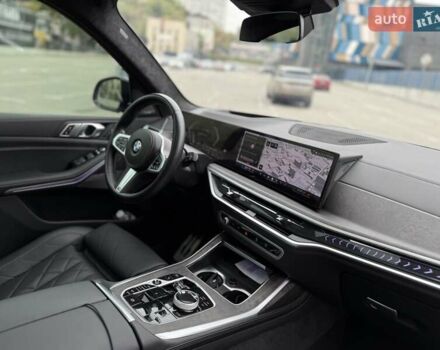 Серый БМВ X7, объемом двигателя 3 л и пробегом 26 тыс. км за 119000 $, фото 27 на Automoto.ua