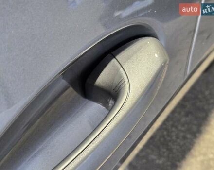 Серый БМВ X7, объемом двигателя 4.4 л и пробегом 70 тыс. км за 134999 $, фото 29 на Automoto.ua