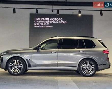 Серый БМВ X7, объемом двигателя 4.4 л и пробегом 70 тыс. км за 134999 $, фото 1 на Automoto.ua