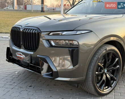 Серый БМВ X7, объемом двигателя 4.4 л и пробегом 9 тыс. км за 115000 $, фото 1 на Automoto.ua