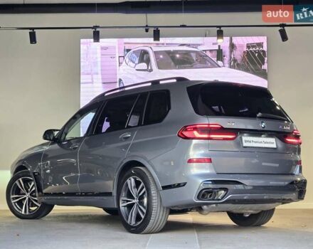 Серый БМВ X7, объемом двигателя 4.4 л и пробегом 70 тыс. км за 134999 $, фото 3 на Automoto.ua