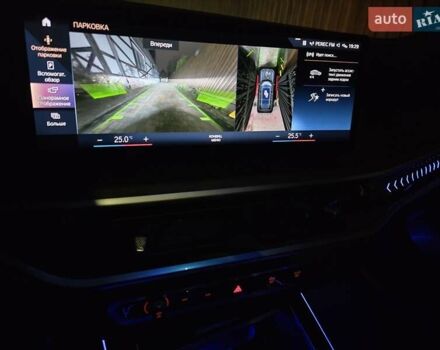 Серый БМВ X7, объемом двигателя 3 л и пробегом 63 тыс. км за 91000 $, фото 79 на Automoto.ua