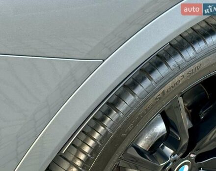 Серый БМВ X7, объемом двигателя 2.99 л и пробегом 99 тыс. км за 110900 $, фото 143 на Automoto.ua