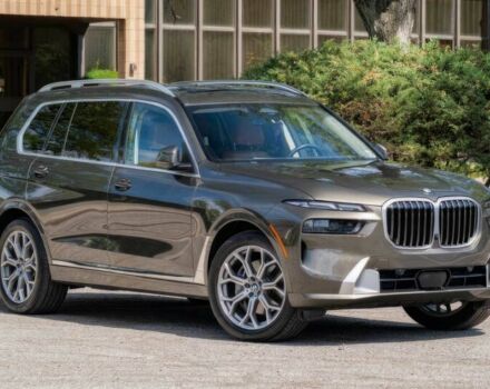 Серый БМВ X7, объемом двигателя 3 л и пробегом 25 тыс. км за 50000 $, фото 2 на Automoto.ua