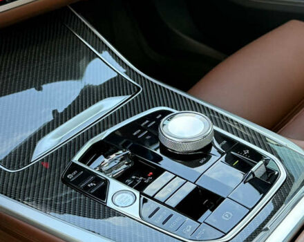 Серый БМВ X7, объемом двигателя 4.39 л и пробегом 45 тыс. км за 139900 $, фото 33 на Automoto.ua