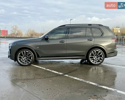 Серый БМВ X7, объемом двигателя 4.39 л и пробегом 45 тыс. км за 139900 $, фото 3 на Automoto.ua